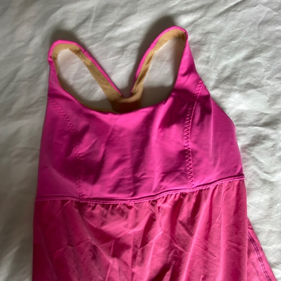 LuLu Lemon flowy yoga top - Picture 4 of 6